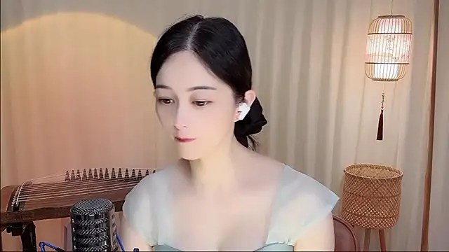 Snapshot of Tian-xin-999 chatting on 06/20/26, 04:34 Tian-xin-999 online show from 06/20/26, 04:34