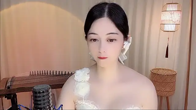 Snapshot of Tian-xin-999 chatting on 06/18/26, 04:12 Tian-xin-999 online show from 06/18/26, 04:12
