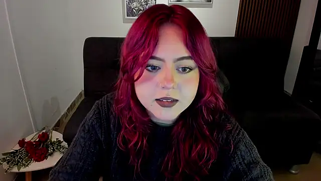 Snapshot of crimson_tati_ chatting on 09/20/25, 04:06 crimson tati online show from 09/20/25, 04:06