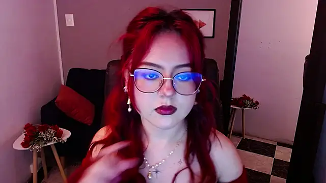 Snapshot of crimson_tati_ chatting on 02/20/25, 09:00 crimson tati online show from 02/20/25, 09:00