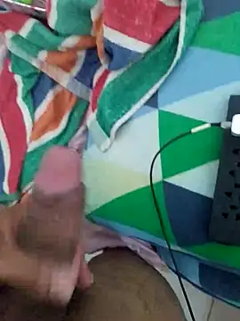 ezepitudo1 online show from 12/21/24, 12:42