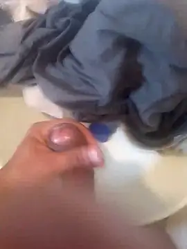 ezepitudo1 online show from 12/28/24, 02:32