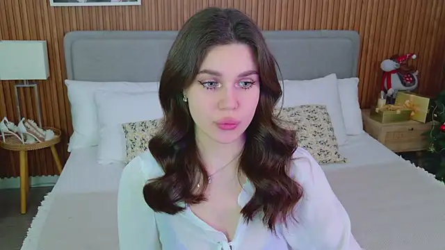 RihannaRose online show from 11/28/25, 05:02