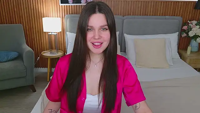 Snapshot of RihannaRose chatting on 03/20/25, 08:19 RihannaRose online show from 03/20/25, 08:19