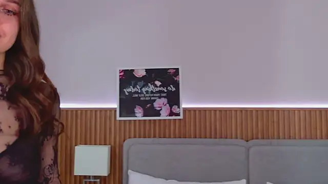 RihannaRose online show from 11/27/25, 05:13