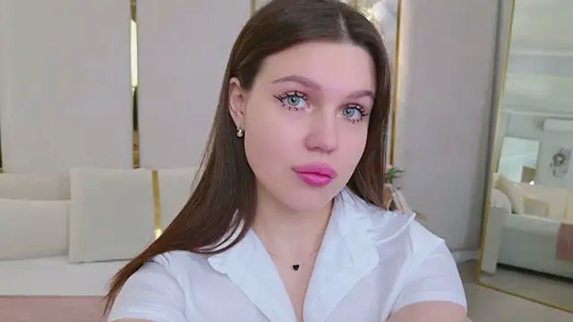 RihannaRose online show from 03/24/26, 04:51