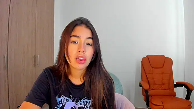 AriaMontgomery online show from 02/24/25, 07:19