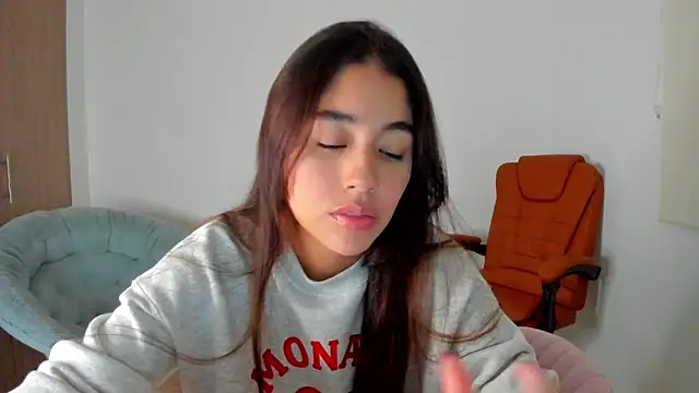 AriaMontgomery online show from 02/14/25, 05:19