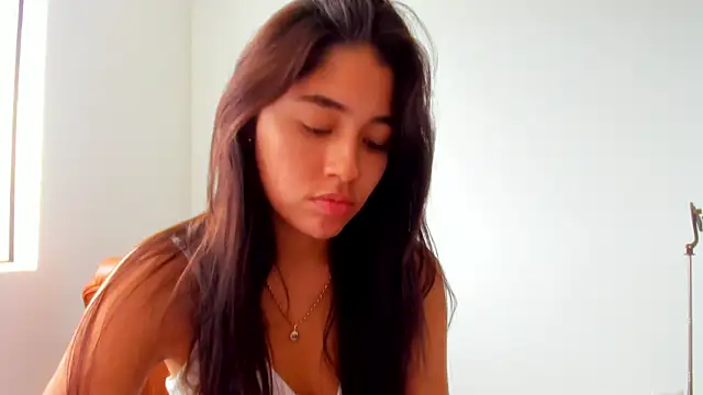 AriaMontgomery online show from 07/04/26, 07:51