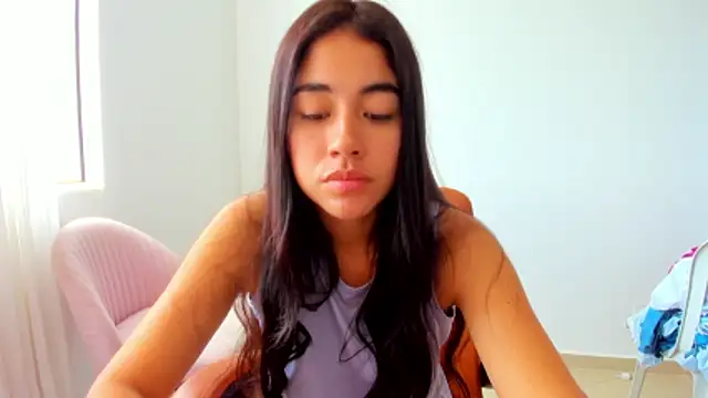 AriaMontgomery online show from 04/19/26, 05:14