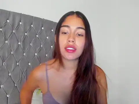 AriaMontgomery online show from 09/12/25, 04:12