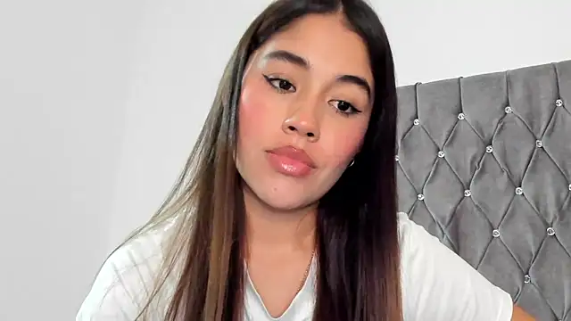 AriaMontgomery online show from 01/28/25, 04:39