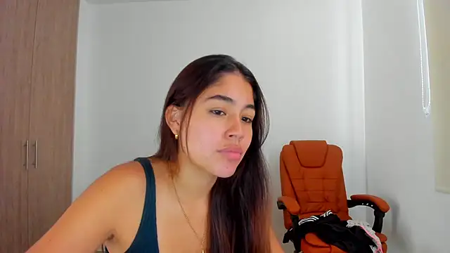 AriaMontgomery online show from 02/25/25, 06:23