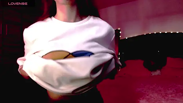 holy juli online show from 11/20/25, 12:28