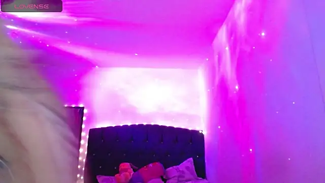 holy juli online show from 10/06/25, 03:19