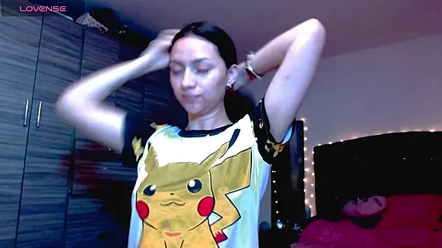 holy juli online show from 12/23/25, 04:45