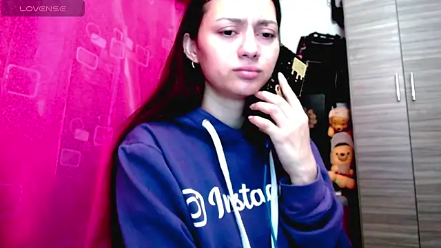 holy juli online show from 01/09/26, 05:14