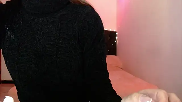 holy juli online show from 03/28/26, 03:07