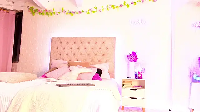 Anastasia2023 online show from 10/25/25, 09:19