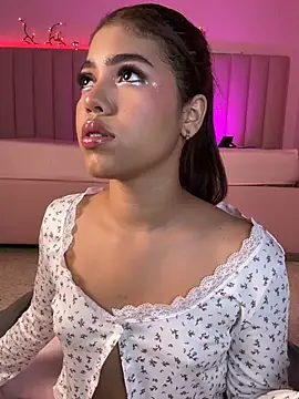 KellyOlsenbe online show from 03/20/26, 08:32