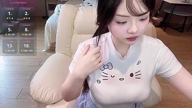 Snapshot of Mimi_Dairy_ chatting on 09/20/25, 11:43 Mimi Dairy  online show from 09/20/25, 11:43