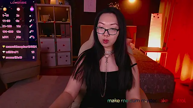 Snapshot of Marine_Vact chatting on 02/21/25, 11:43 Marine Vact online show from 02/21/25, 11:43