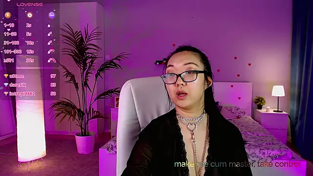 Snapshot of Marine_Vact chatting on 02/19/25, 11:36 Marine Vact online show from 02/19/25, 11:36