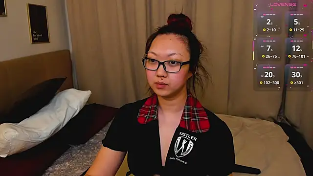 Marine Vact online show from 03/26/26, 02:04