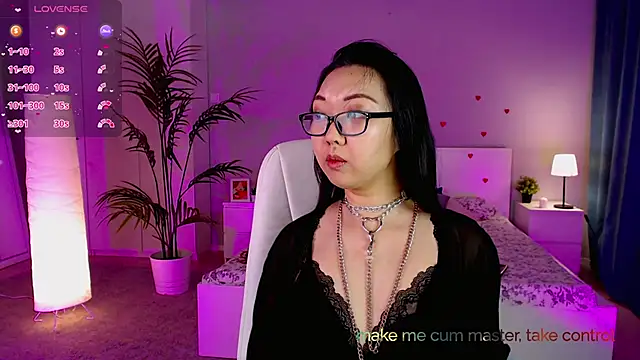 Snapshot of Marine_Vact chatting on 02/19/25, 05:27 Marine Vact online show from 02/19/25, 05:27