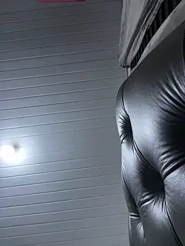 luara1988 online show from 12/17/25, 09:14