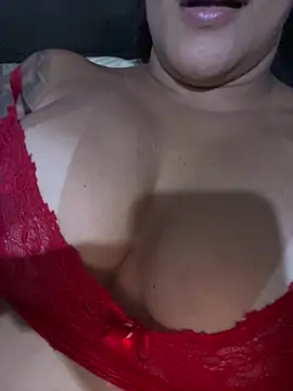 luara1988 online show from 12/20/25, 10:07