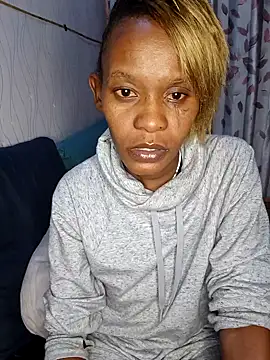 Snapshot of TastyAfrica chatting on 11/18/25, 07:28 TastyAfrica online show from 11/18/25, 07:28