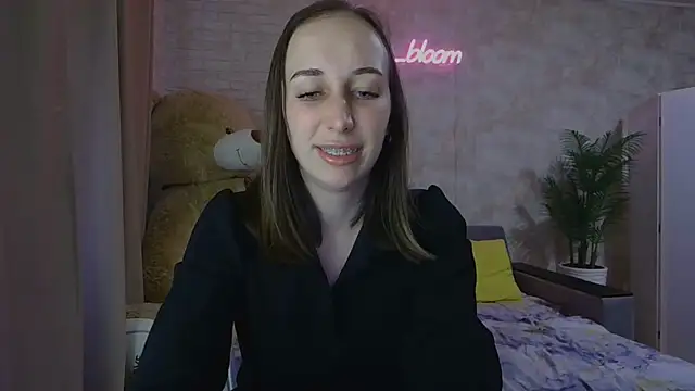 Anika bloom online show from 09/16/25, 01:45