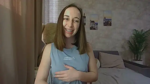 Anika bloom online show from 10/03/25, 09:55