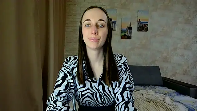 Anika bloom online show from 04/08/26, 08:54