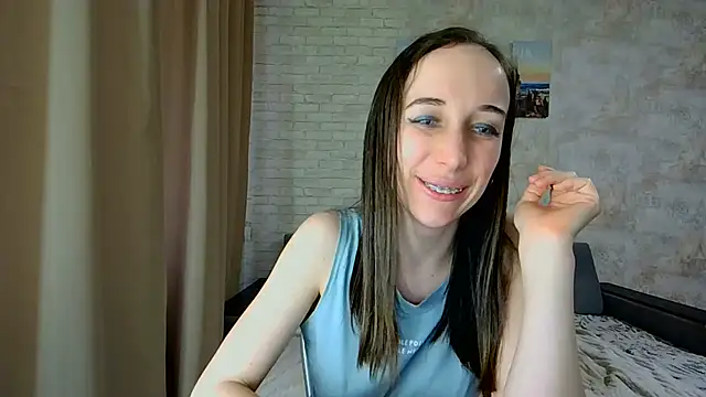 Anika bloom online show from 05/11/26, 04:25
