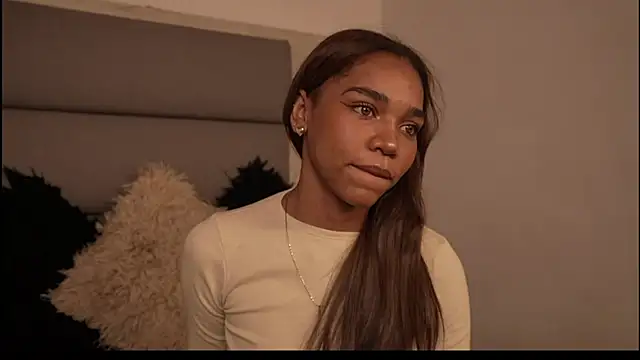 Lily Miiller online show from 04/01/26, 09:34