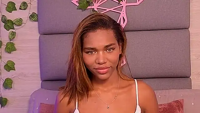 Lily Miiller online show from 11/10/25, 08:58