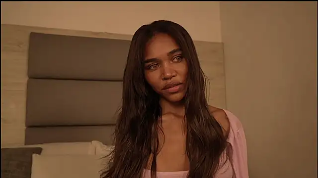 Lily Miiller online show from 03/15/26, 08:16