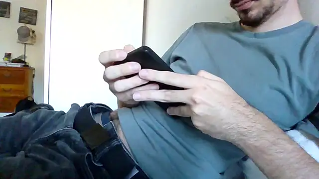 Snapshot of lusluk chatting on 05/11/26, 12:17 lusluk online show from 05/11/26, 12:17