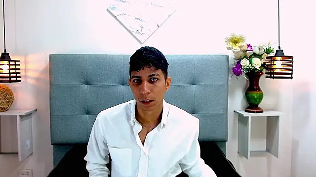 MachineHotxxx online show from 12/02/24, 02:03