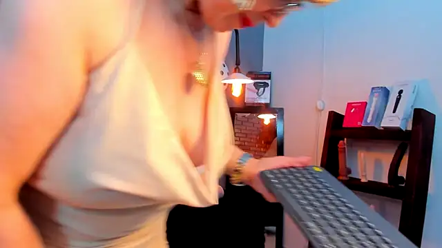 Samantha mature56 online show from 06/28/26, 02:40
