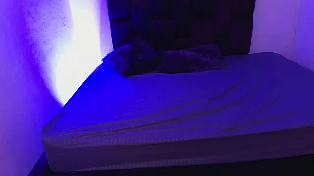 EmilySavvato online show from 12/10/24, 07:54