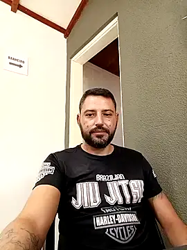 P4uzud4O online show from 03/28/26, 11:44