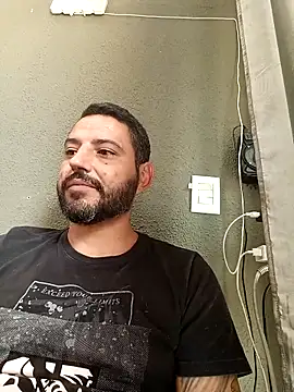 P4uzud4O online show from 04/11/26, 04:10