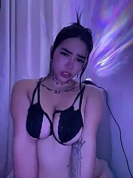 Nickiiiii online show from 01/16/25, 05:00