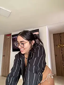 Nickiiiii online show from 01/05/25, 03:02