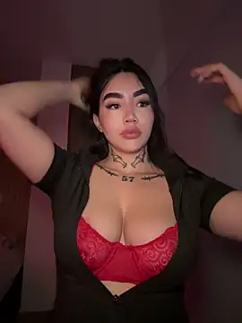 Nickiiiii online show from 03/17/26, 06:49