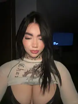 Nickiiiii online show from 04/07/26, 06:59