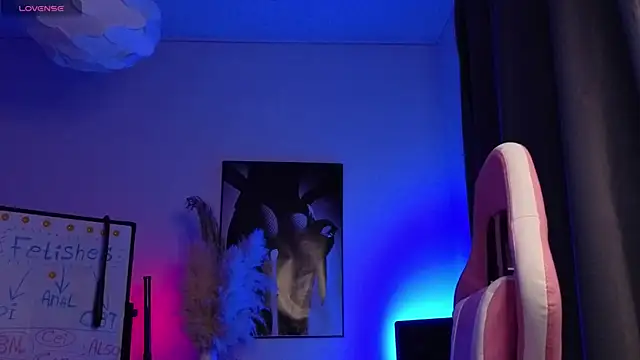 Snapshot of dragon_ink chatting on 02/15/26, 05:30 dragon ink online show from 02/15/26, 05:30